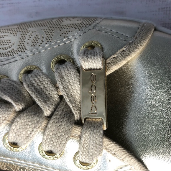 Bebe Dane Shiny Gold Lace-up Vented Sneaker Sz 7 - Picture 12 of 15